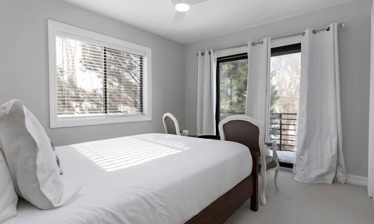 Photo of Bedroom in Edwards