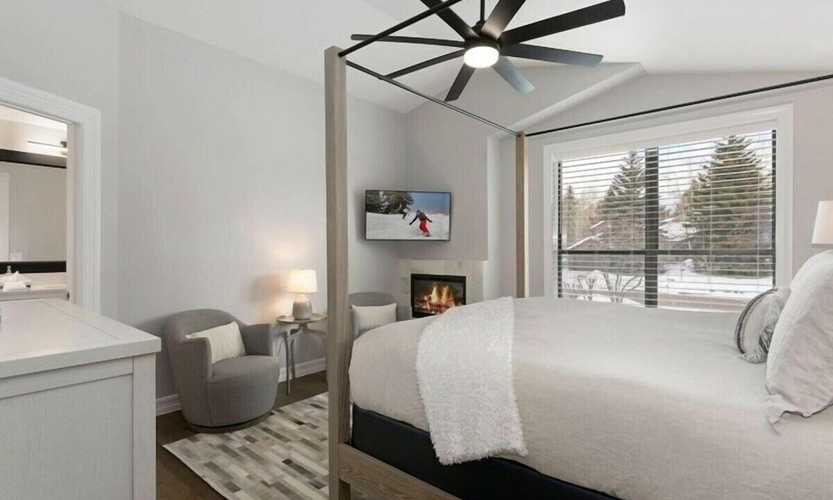 Photo of Bedroom in Edwards