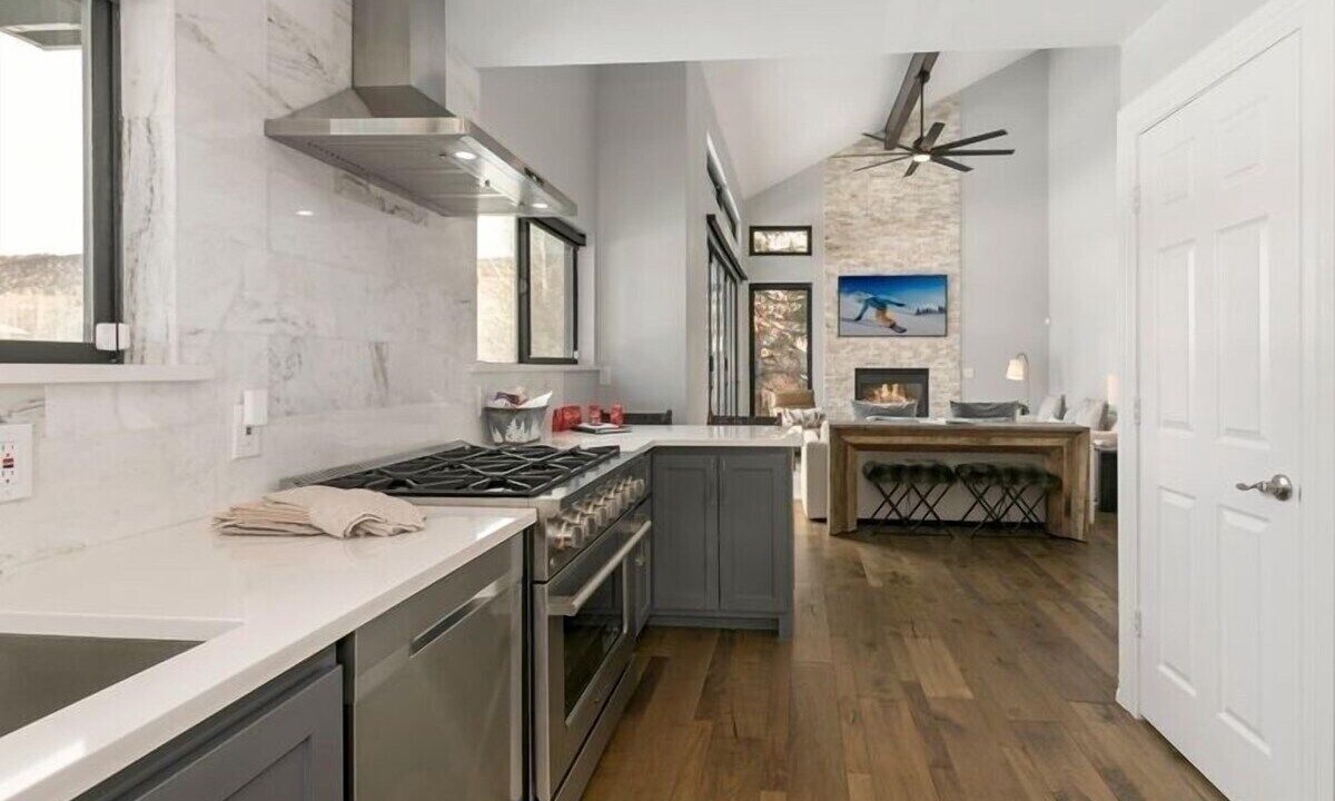 Photo of Kitchen in Edwards