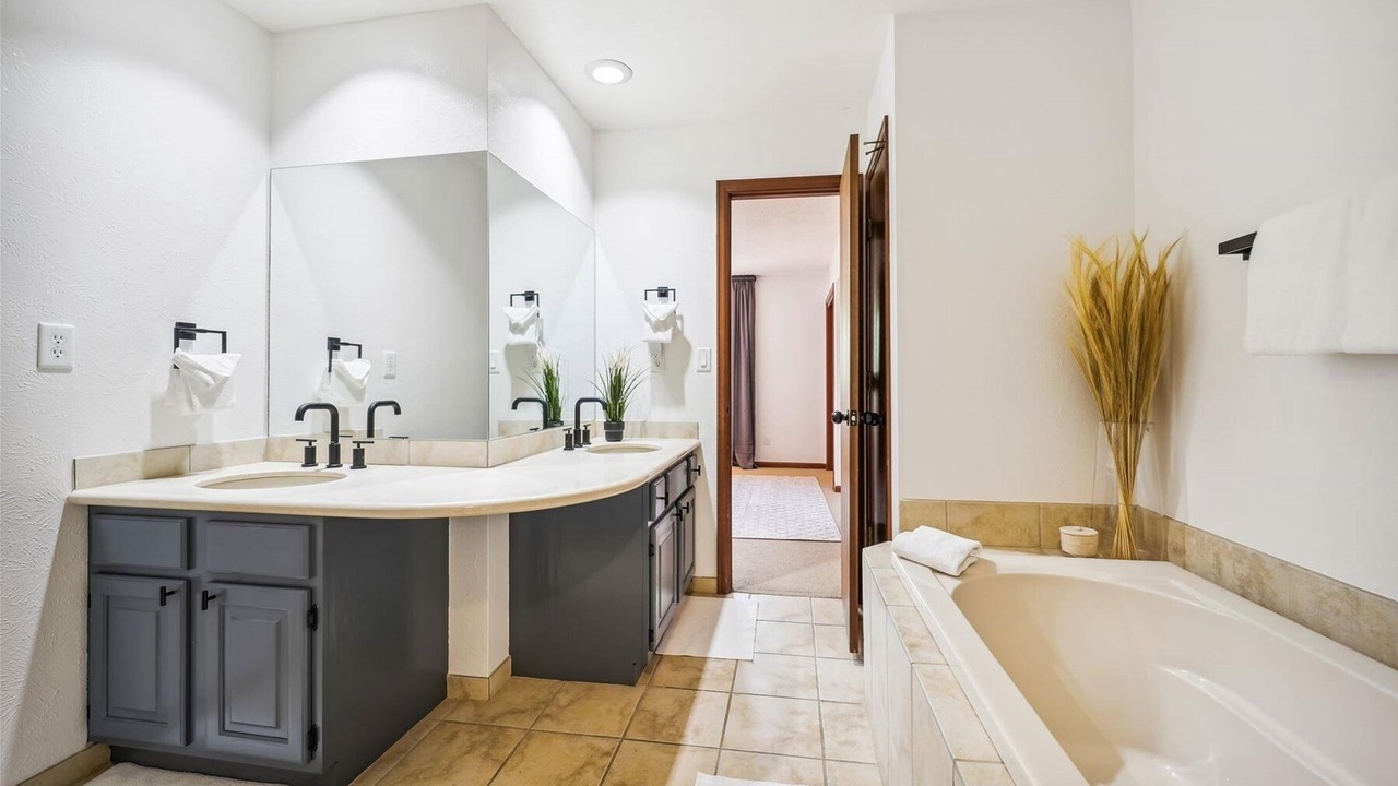 Photo of Bathroom in Frisco