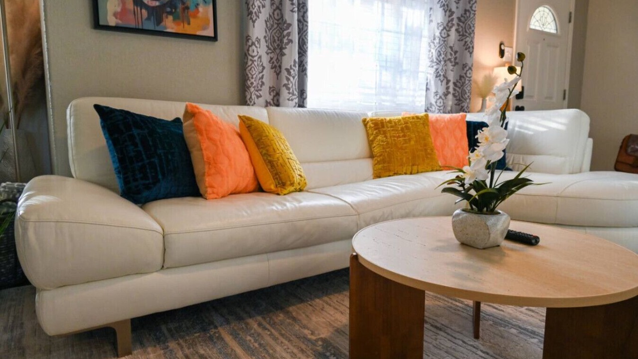 Photo of Livingroom in East Colfax