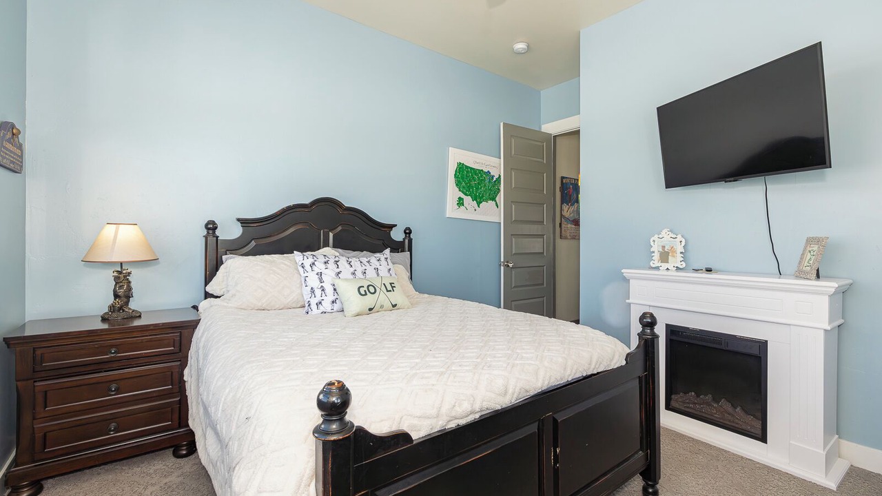 Photo of Bedroom in Grand Elk Ranch
