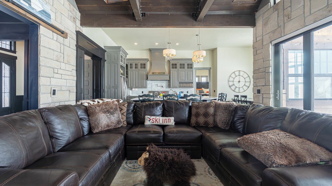 Photo of Livingroom in Grand Elk Ranch