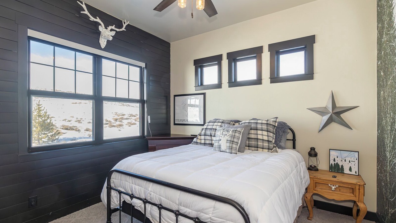 Photo of Bedroom in Grand Elk Ranch