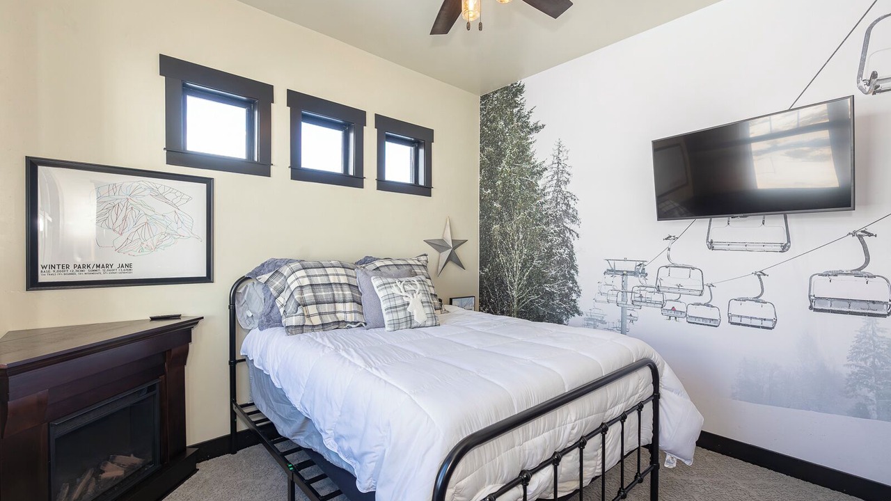 Photo of Bedroom in Grand Elk Ranch