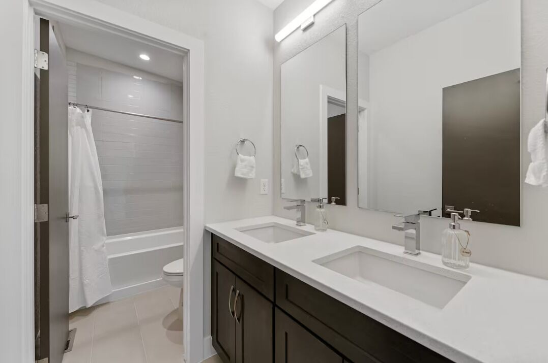 Photo of Bathroom in Barths