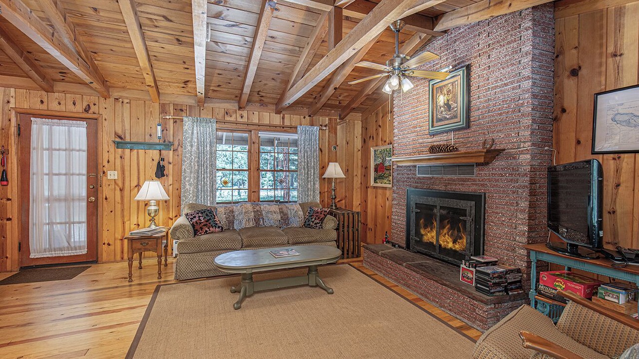 Photo of Livingroom in Bayfield