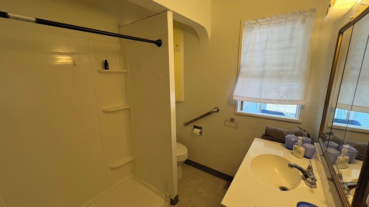 Photo of Bathroom in Palisade