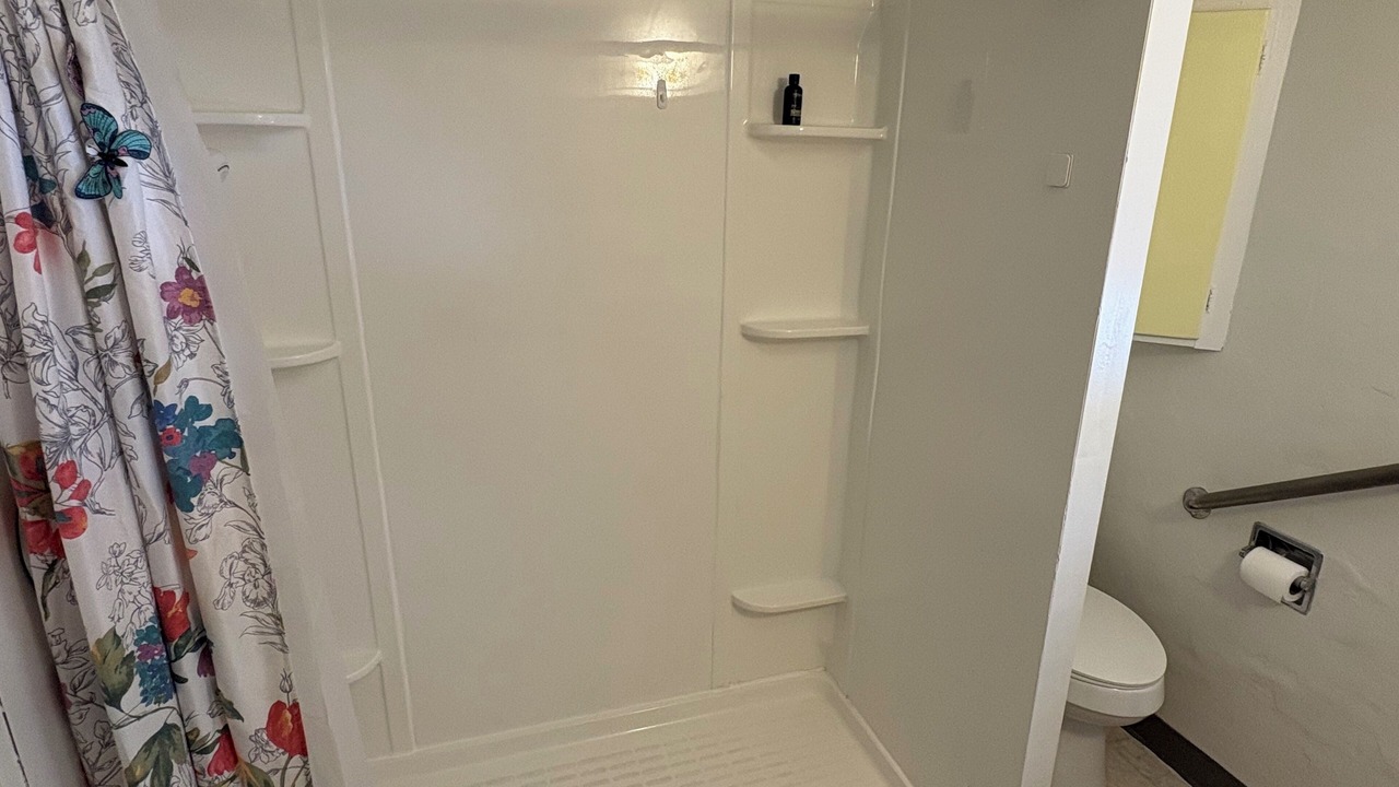 Photo of Bathroom in Palisade
