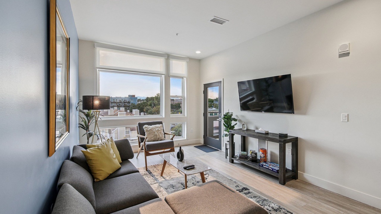 Photo of Livingroom in Highland