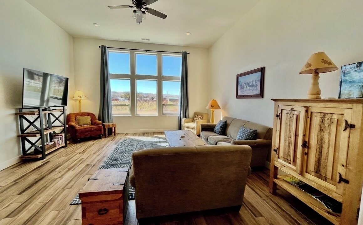 Photo of Livingroom in Palisade