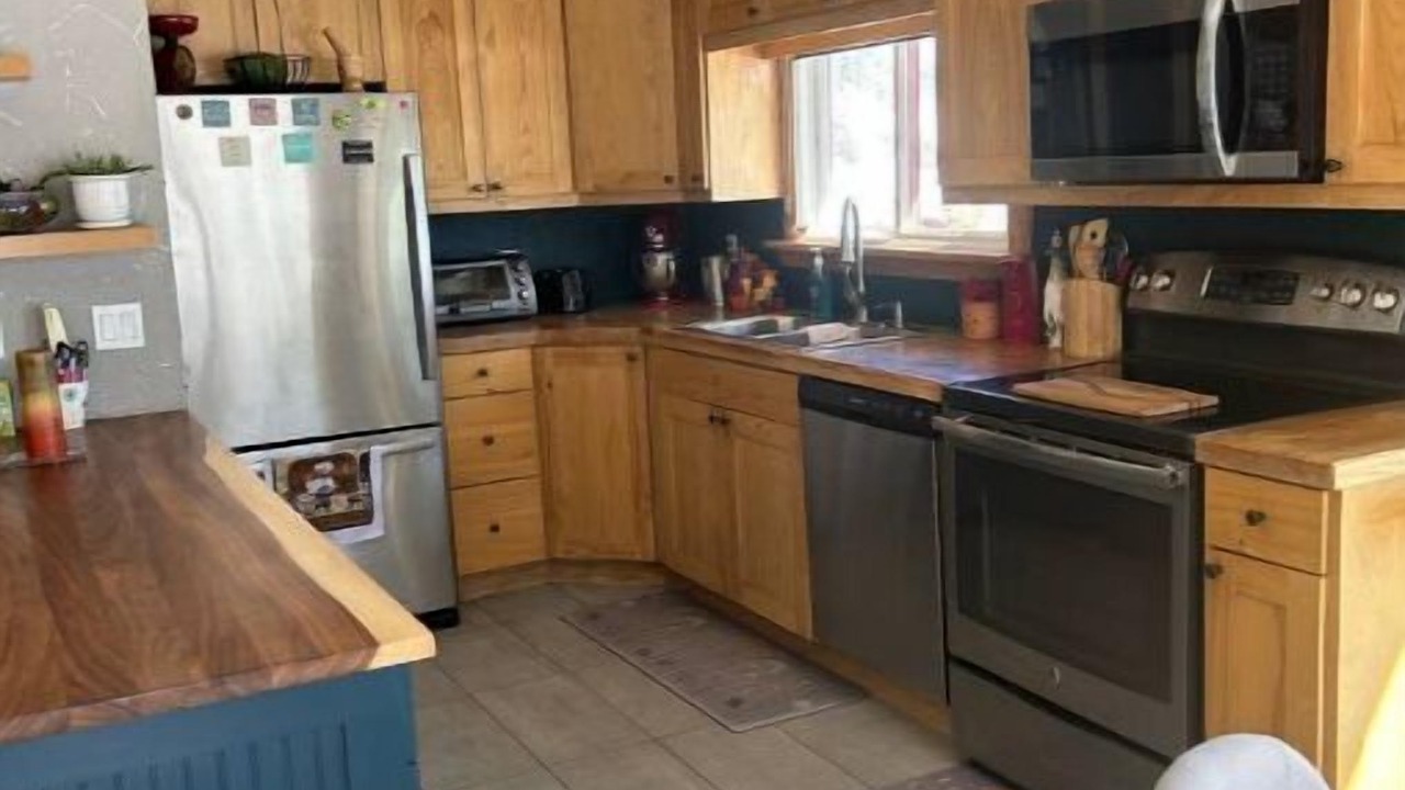 Photo of Kitchen in Glacier View Meadows