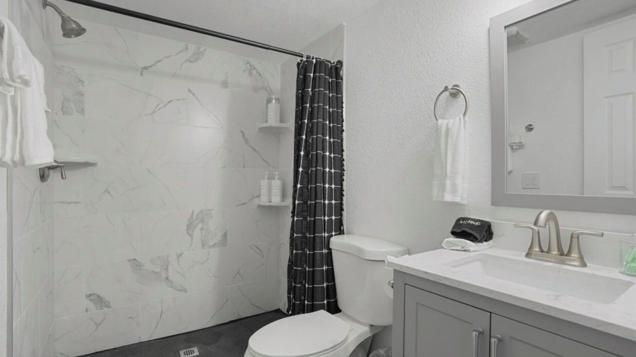 Photo of Bathroom in Walnut Grove