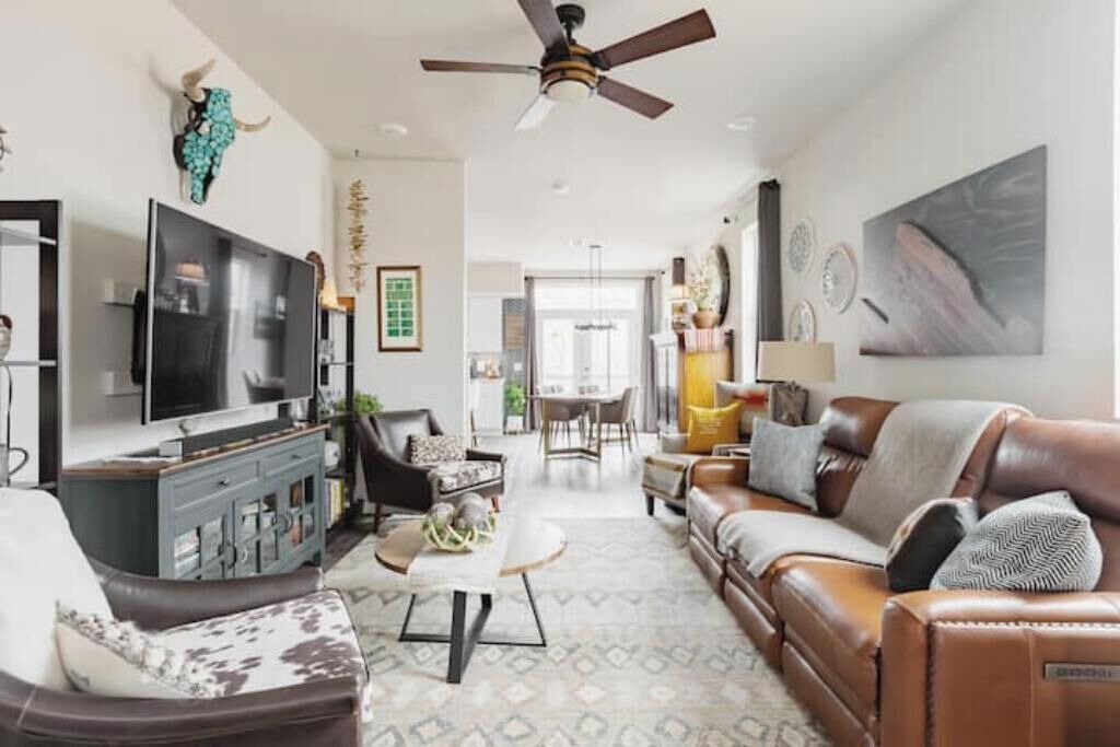 Photo of Livingroom in Lakewood