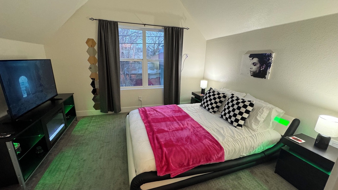 Photo of Bedroom in Lincoln Park