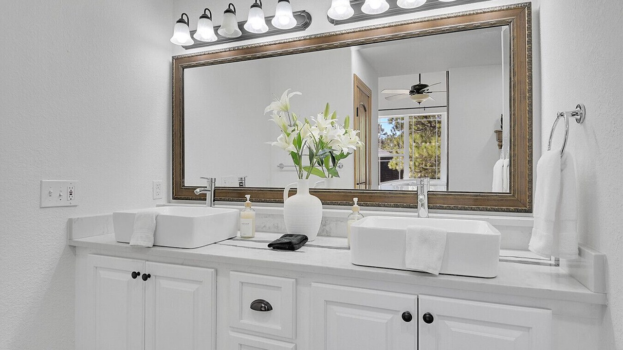 Photo of Bathroom in Bailey