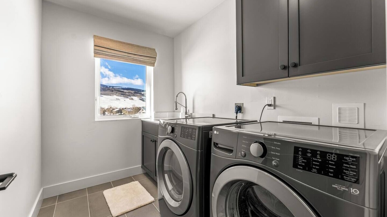 Photo of Bedroom in Crested Butte South