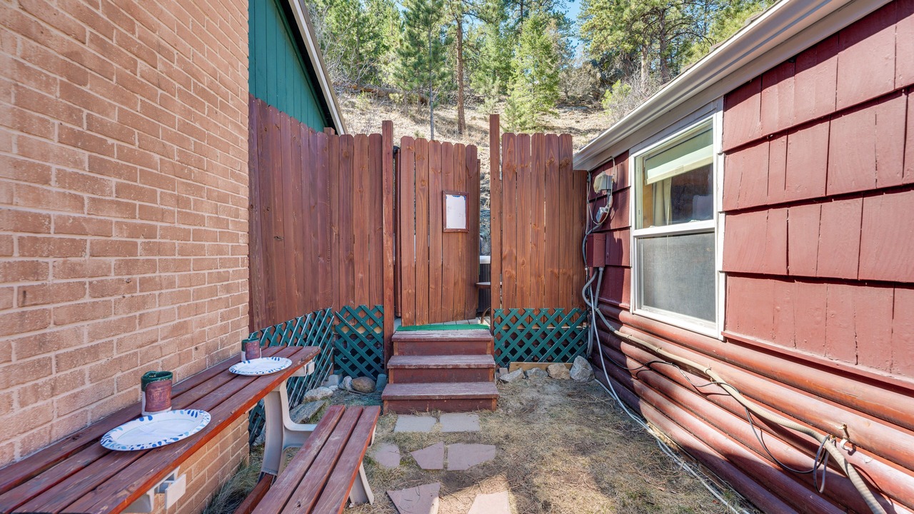 Photo of Patio Balcony in Drake