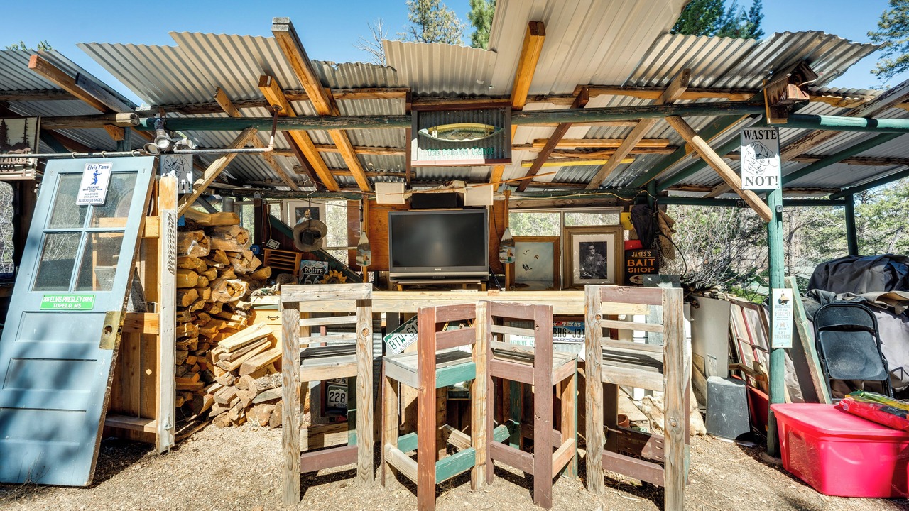 Photo of Patio Balcony in Drake