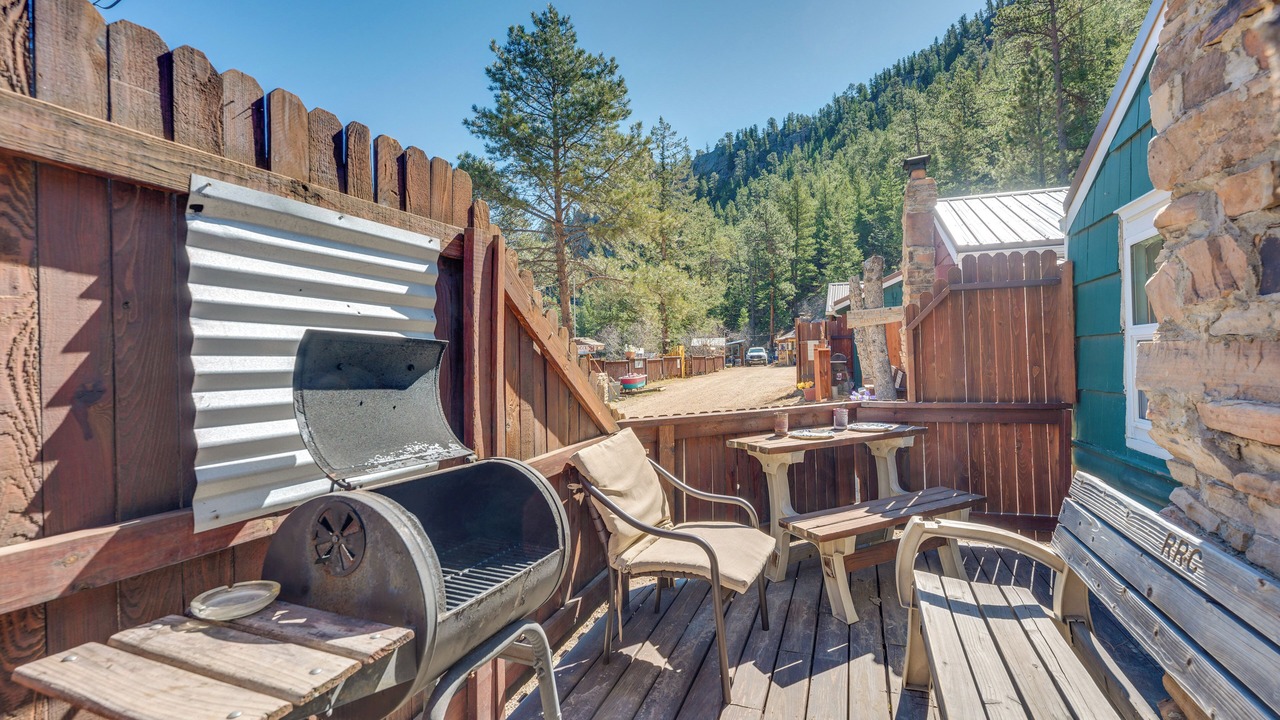 Photo of Outdoor in Drake