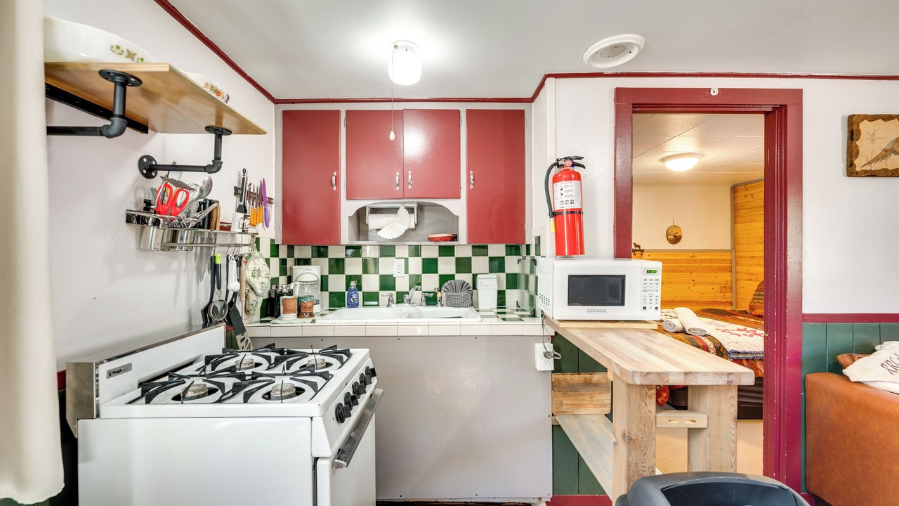 Photo of Kitchen in Drake