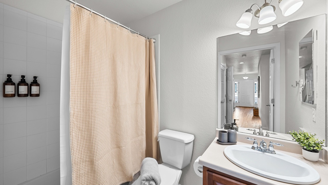 Photo of Bathroom in Monument