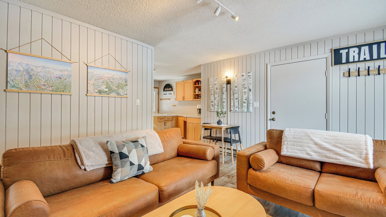 Photo of Livingroom in Blue River
