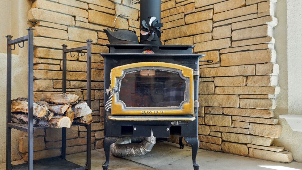 Photo of Livingroom in Spring Valley