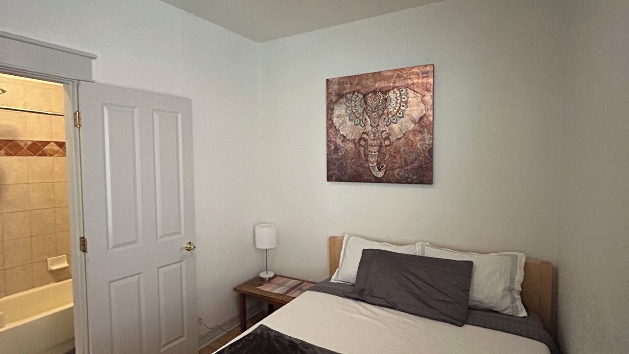 Photo of Bedroom in Uptown