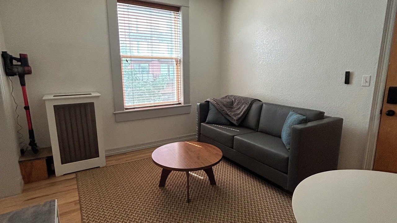 Photo of Livingroom in Uptown
