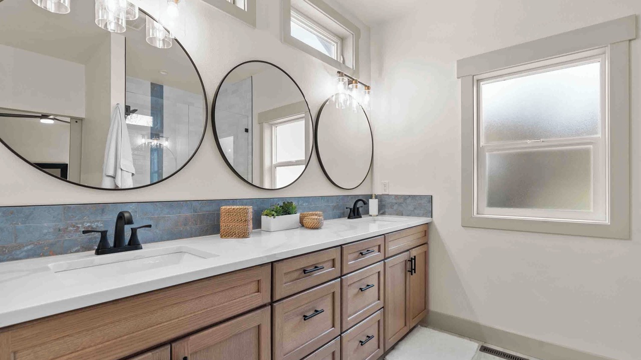 Photo of Bathroom in Loveland