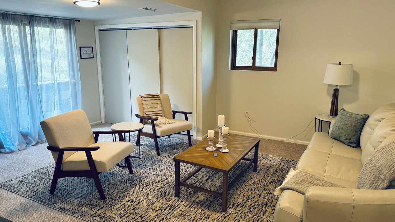 Photo of Livingroom in Loveland