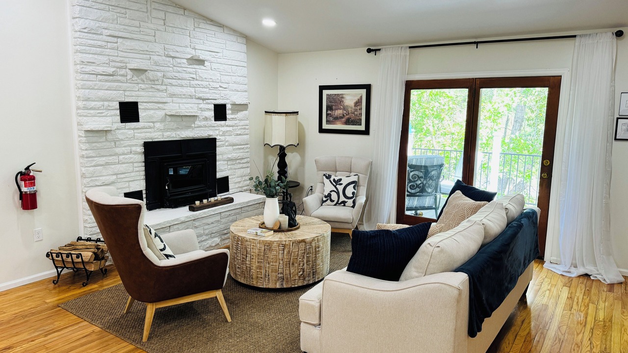 Photo of Livingroom in Loveland