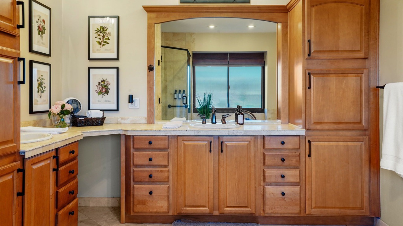 Photo of Bathroom in Mountain Shadows