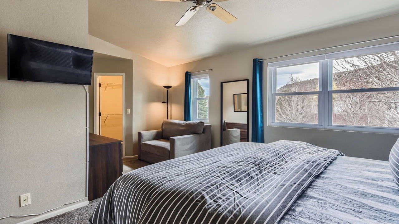 Photo of Bedroom in Roxborough