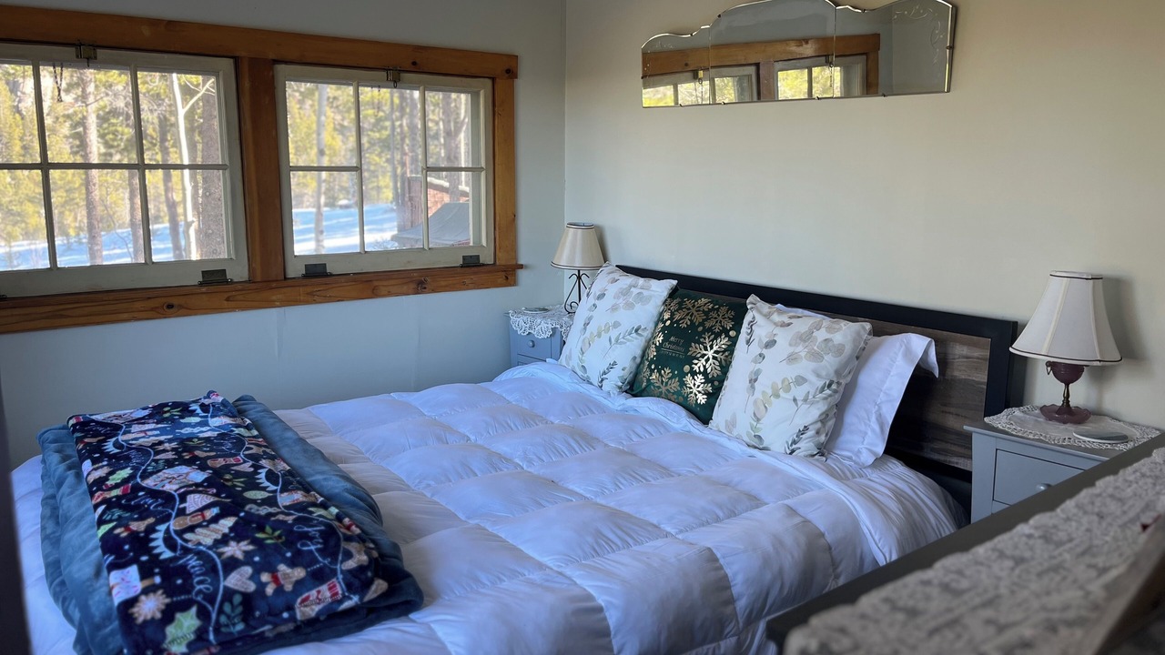 Photo of Bedroom in Coal Creek