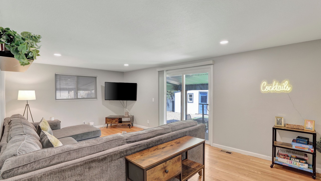 Photo of Livingroom in South Westminster
