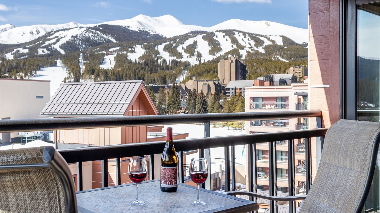 Photo of Patio Balcony in Peak 9