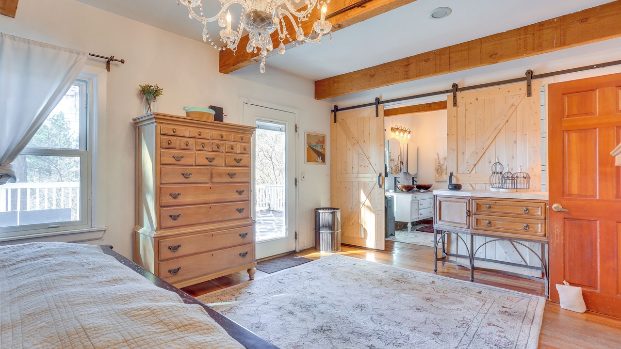Photo of Bedroom in Larkspur