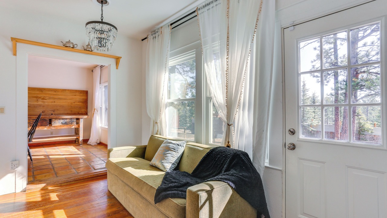 Photo of Livingroom in Larkspur