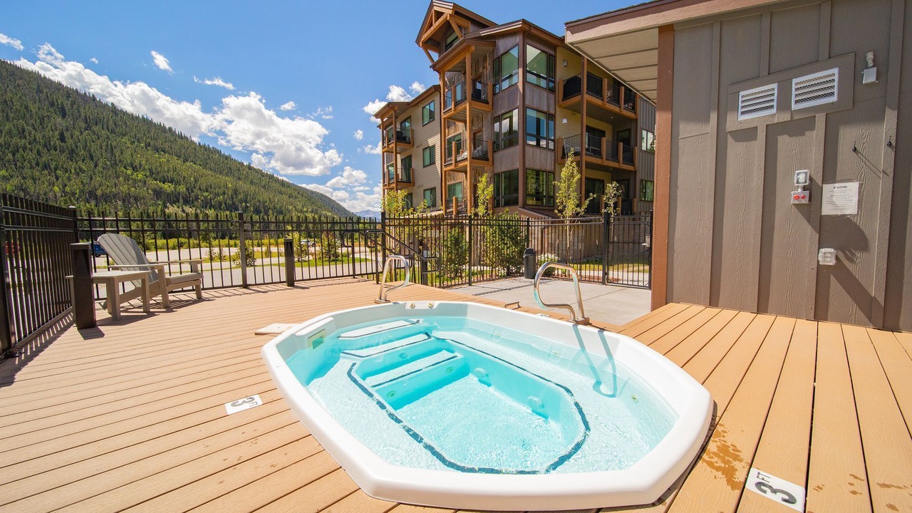 Photo of Patio Balcony in Lakeside Village