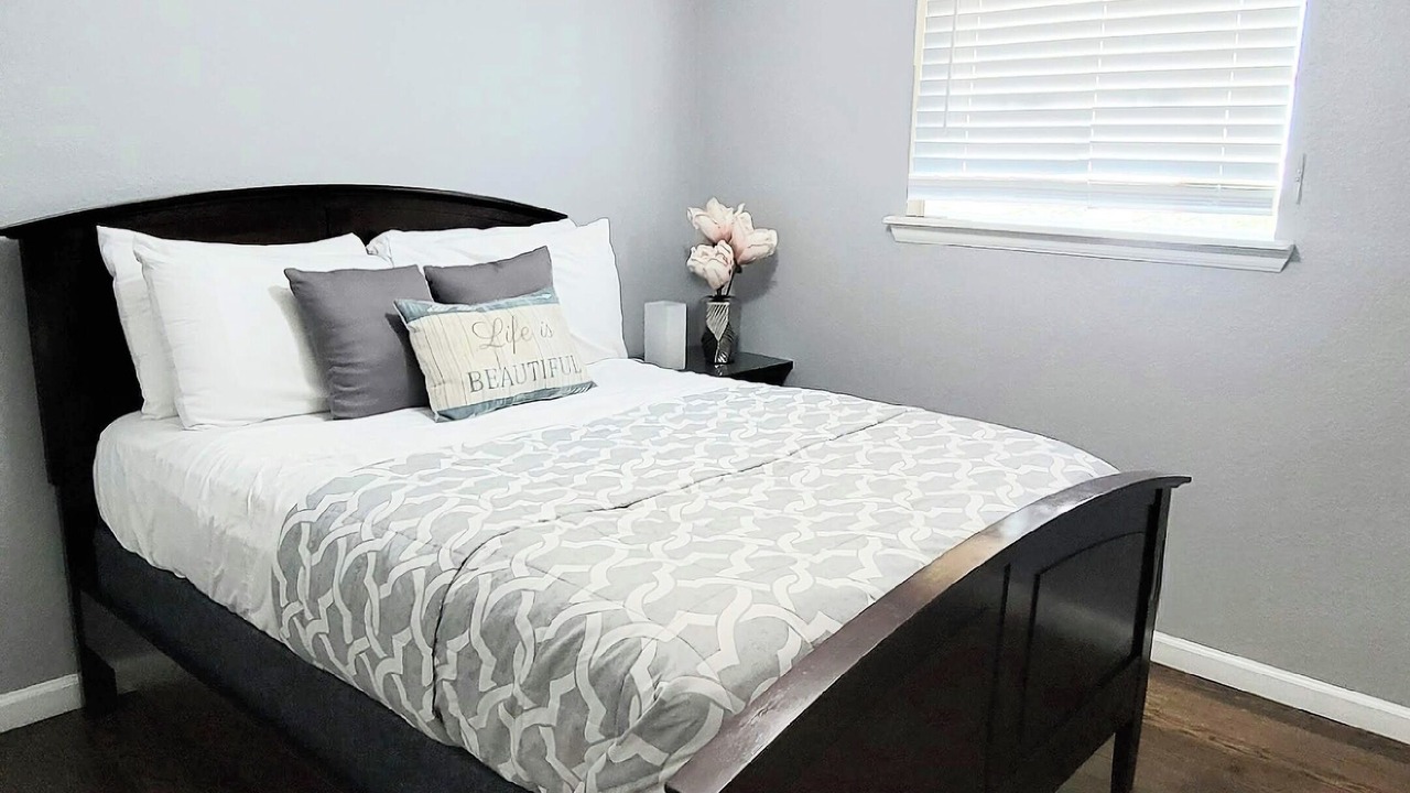 Photo of Bedroom in Dupont
