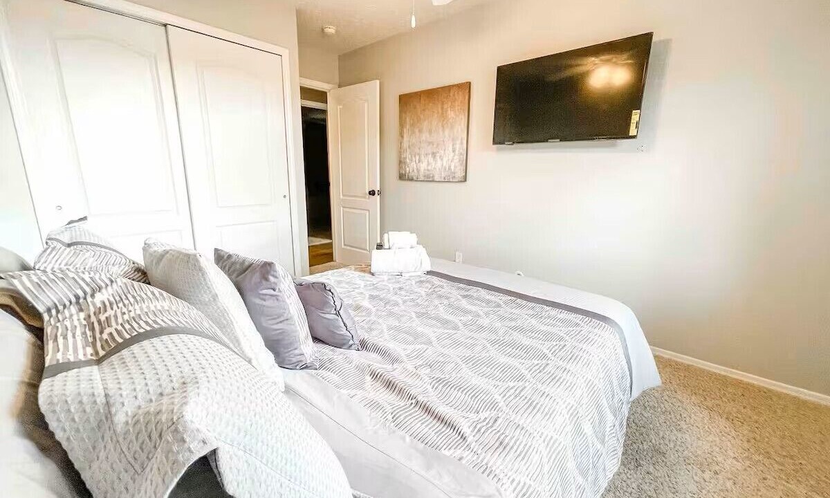 Photo of Bedroom in Palmer Lake