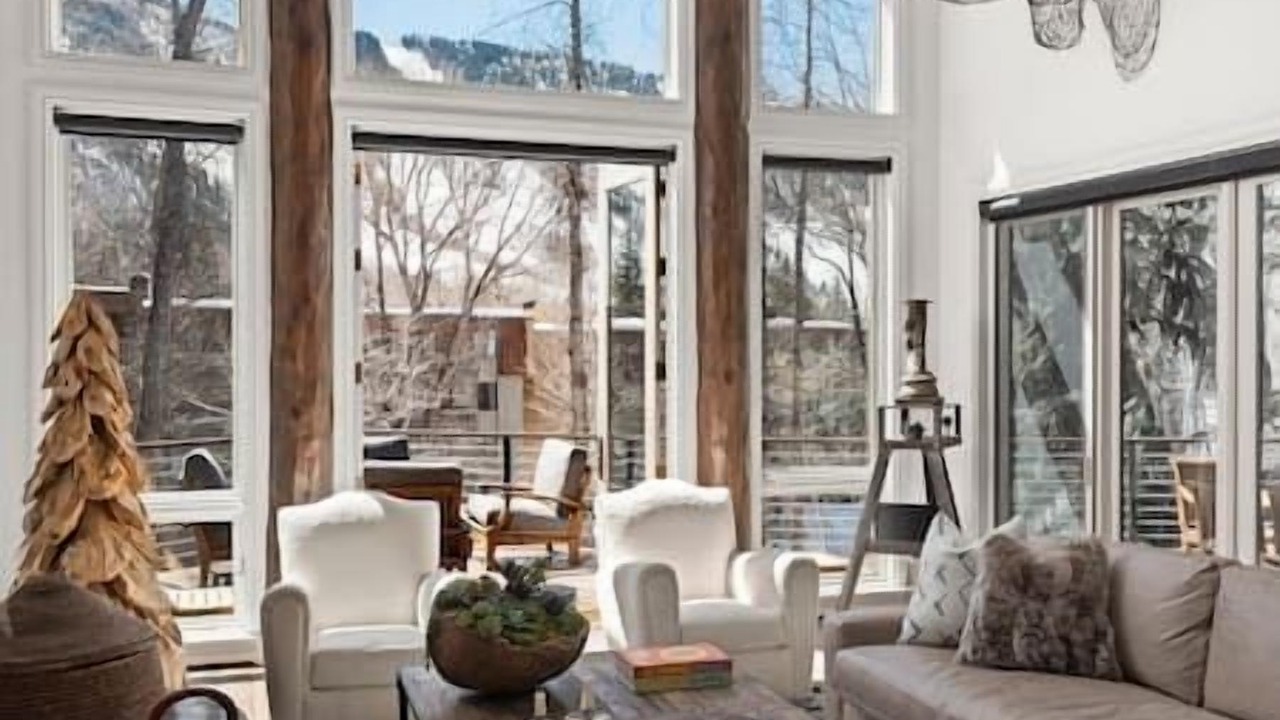 Photo of Livingroom in Aspen