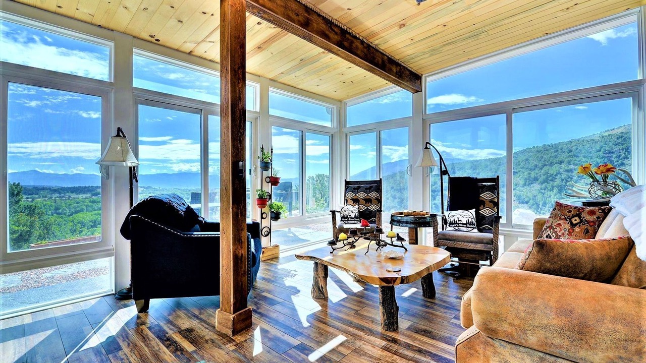 Photo of Livingroom in Salida