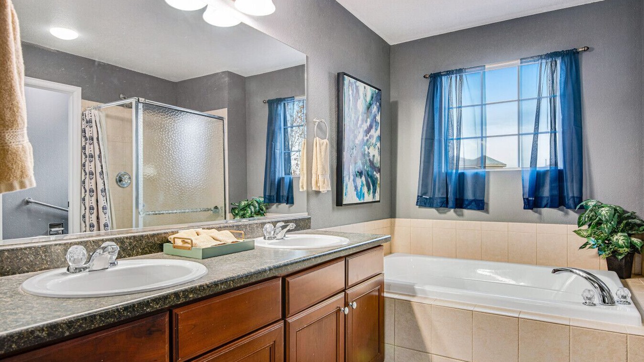 Photo of Bathroom in Vista Ridge