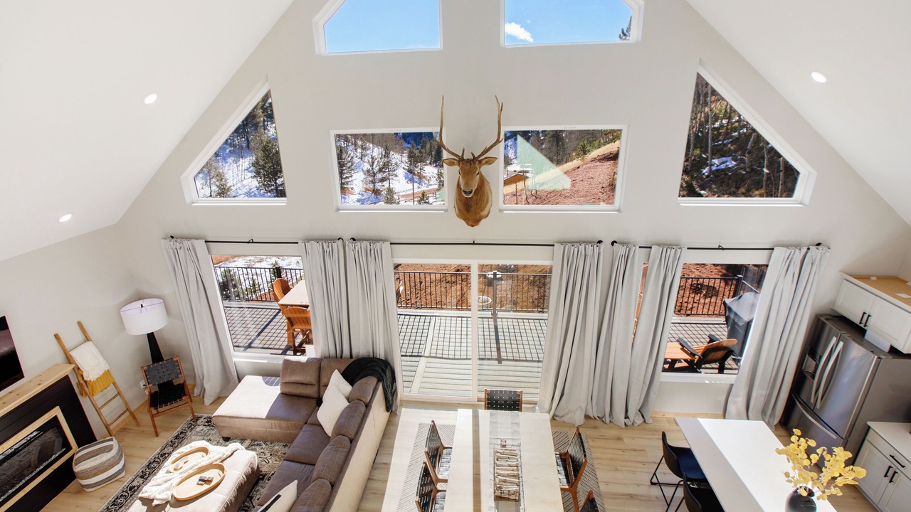 Photo of Livingroom in Rainbow Valley