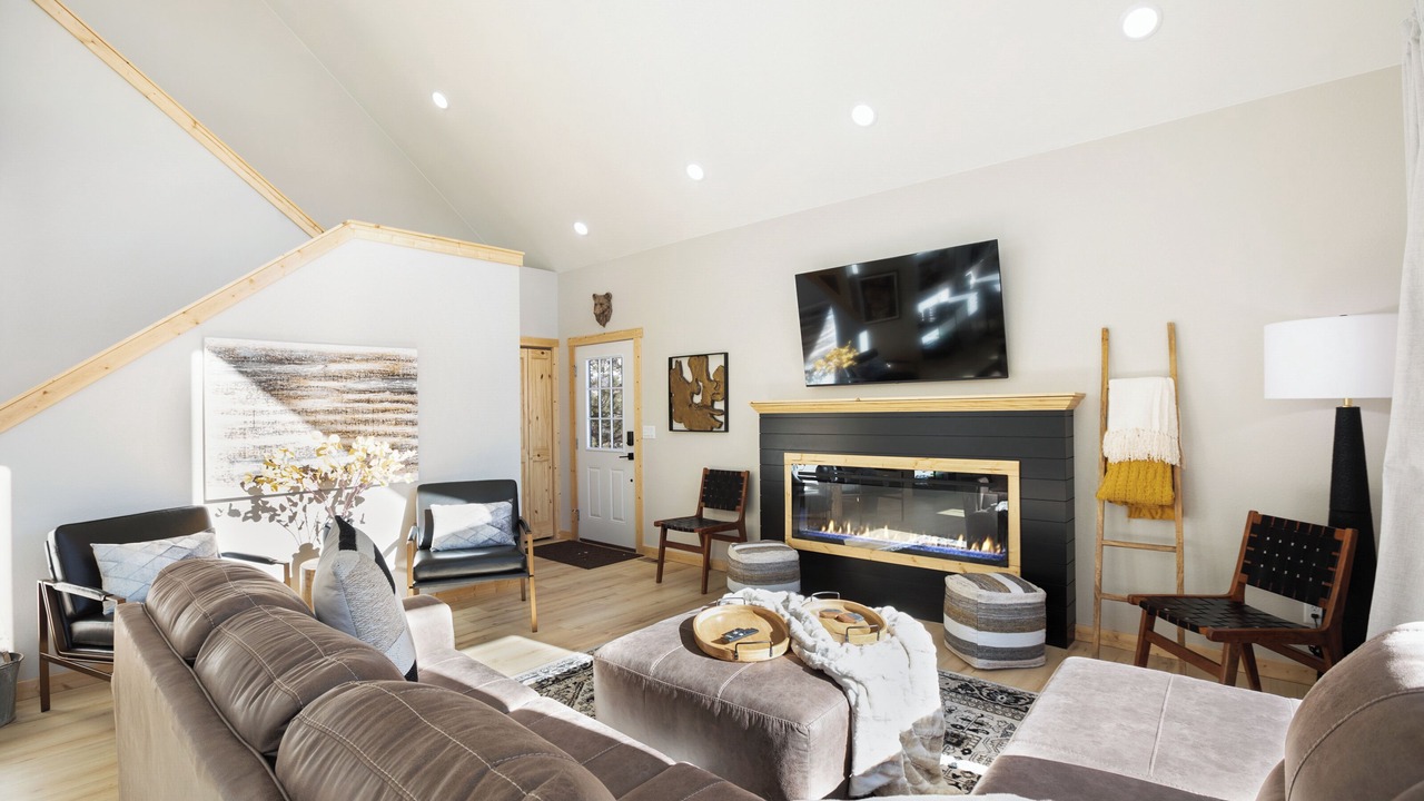 Photo of Livingroom in Rainbow Valley