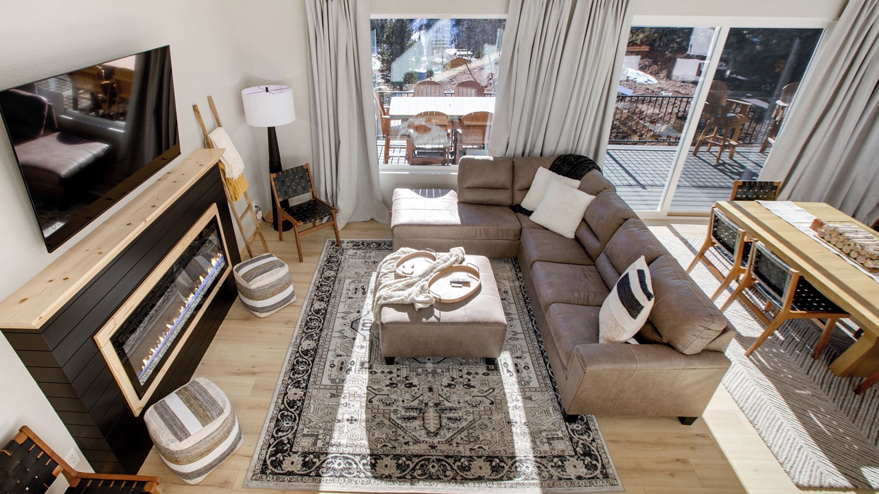 Photo of Livingroom in Rainbow Valley