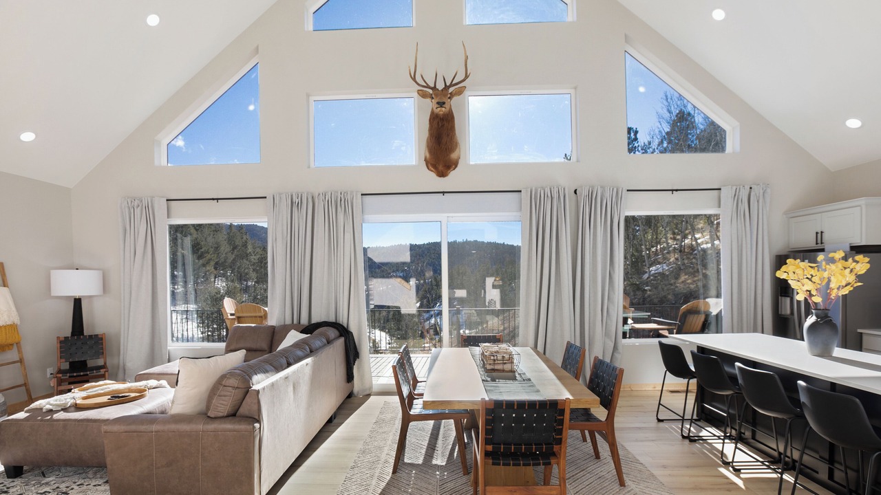 Photo of Livingroom in Rainbow Valley